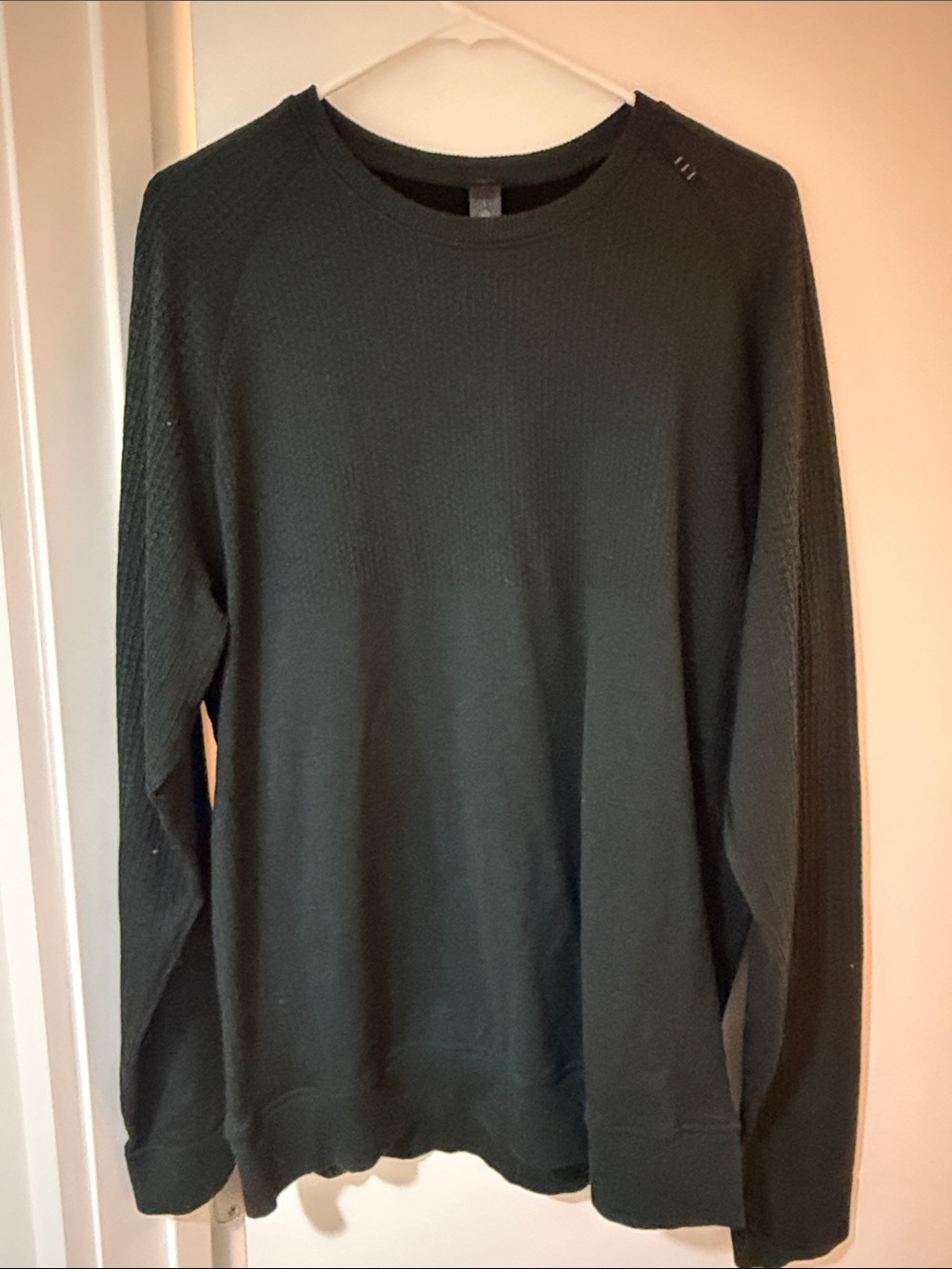 lululemon athletica Men's Forest Green Engineered Warmth LS Crew
